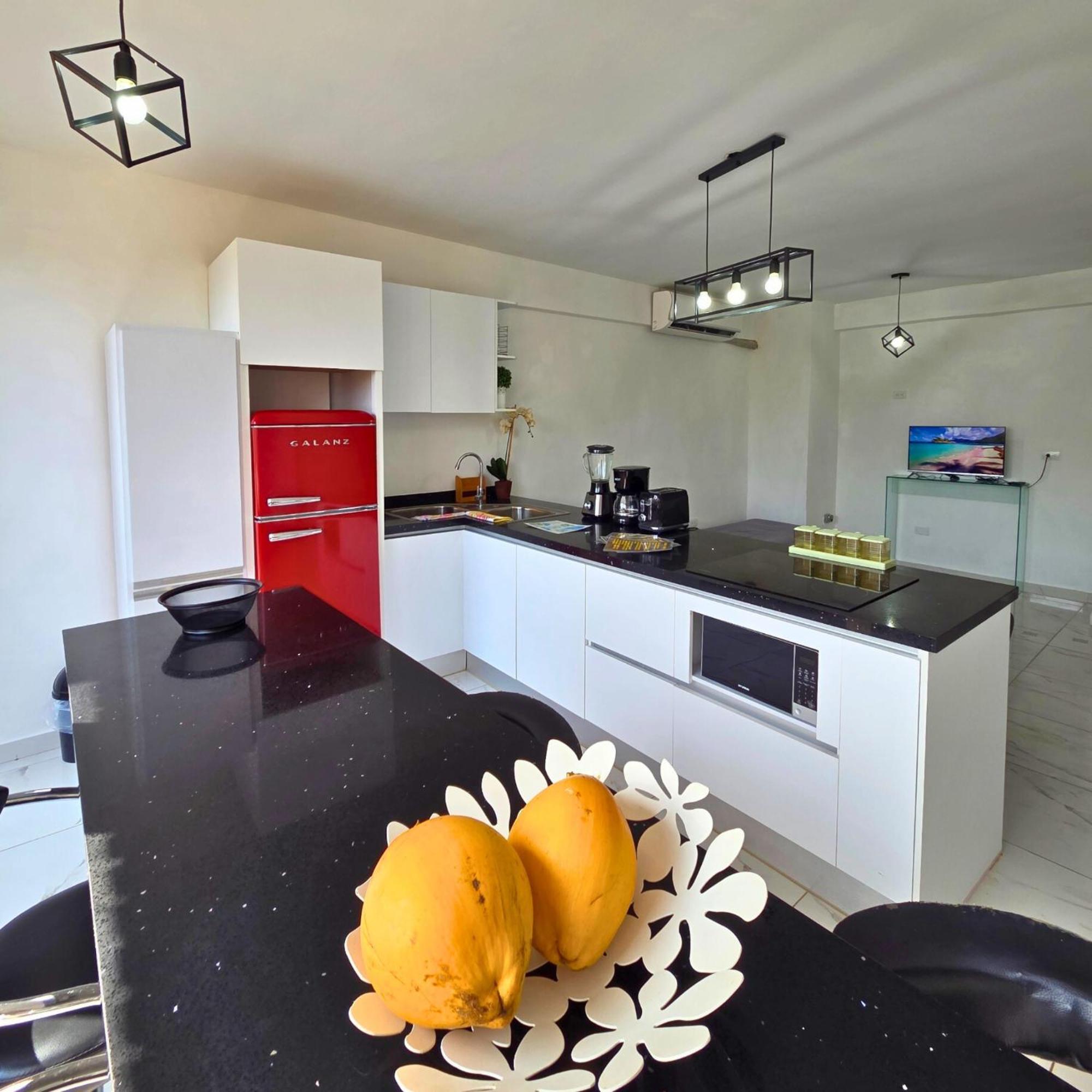 Tucacas, Frente Al Mar, Balcon, Piscina Y Playa Privada Apartment ภายนอก รูปภาพ