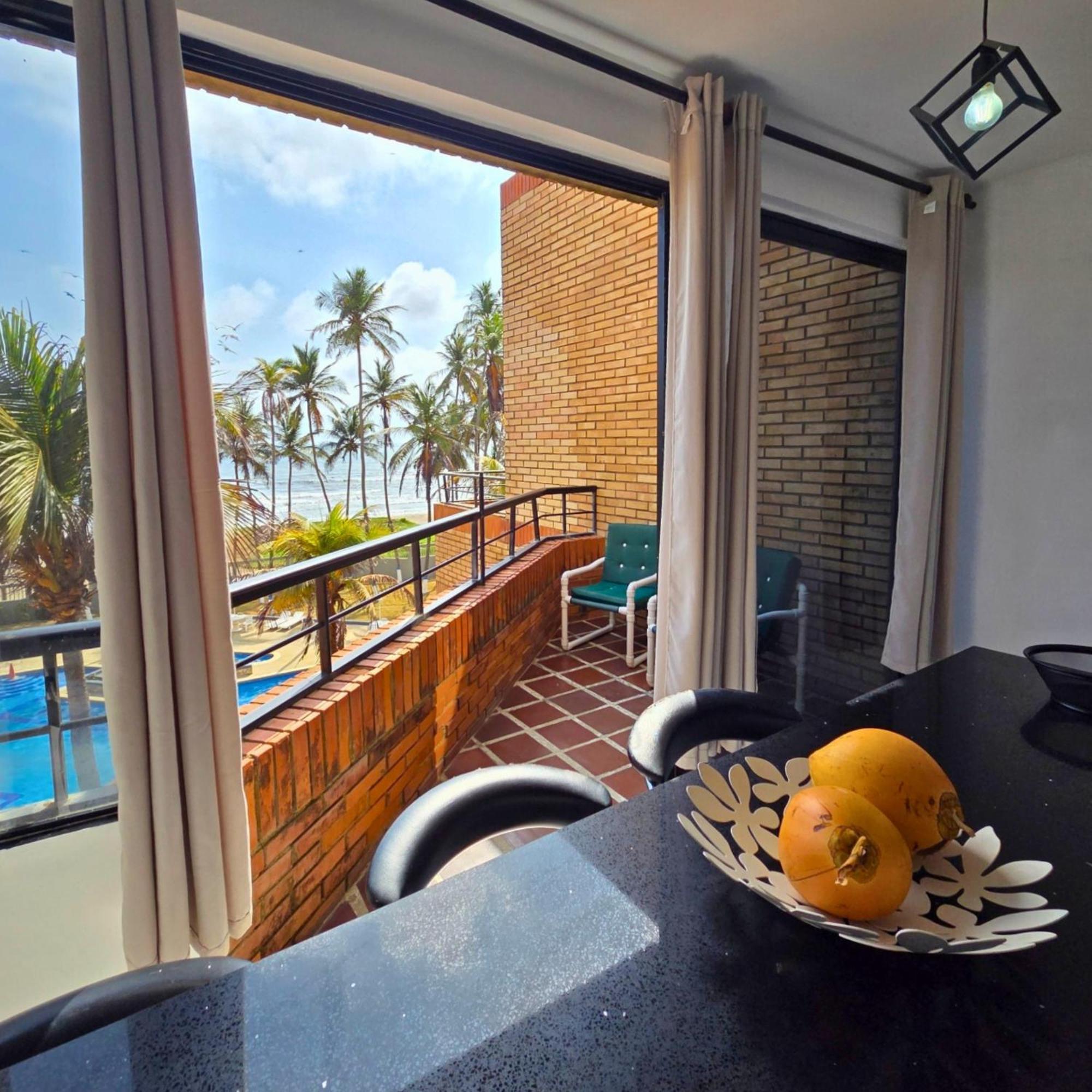 Tucacas, Frente Al Mar, Balcon, Piscina Y Playa Privada Apartment ภายนอก รูปภาพ