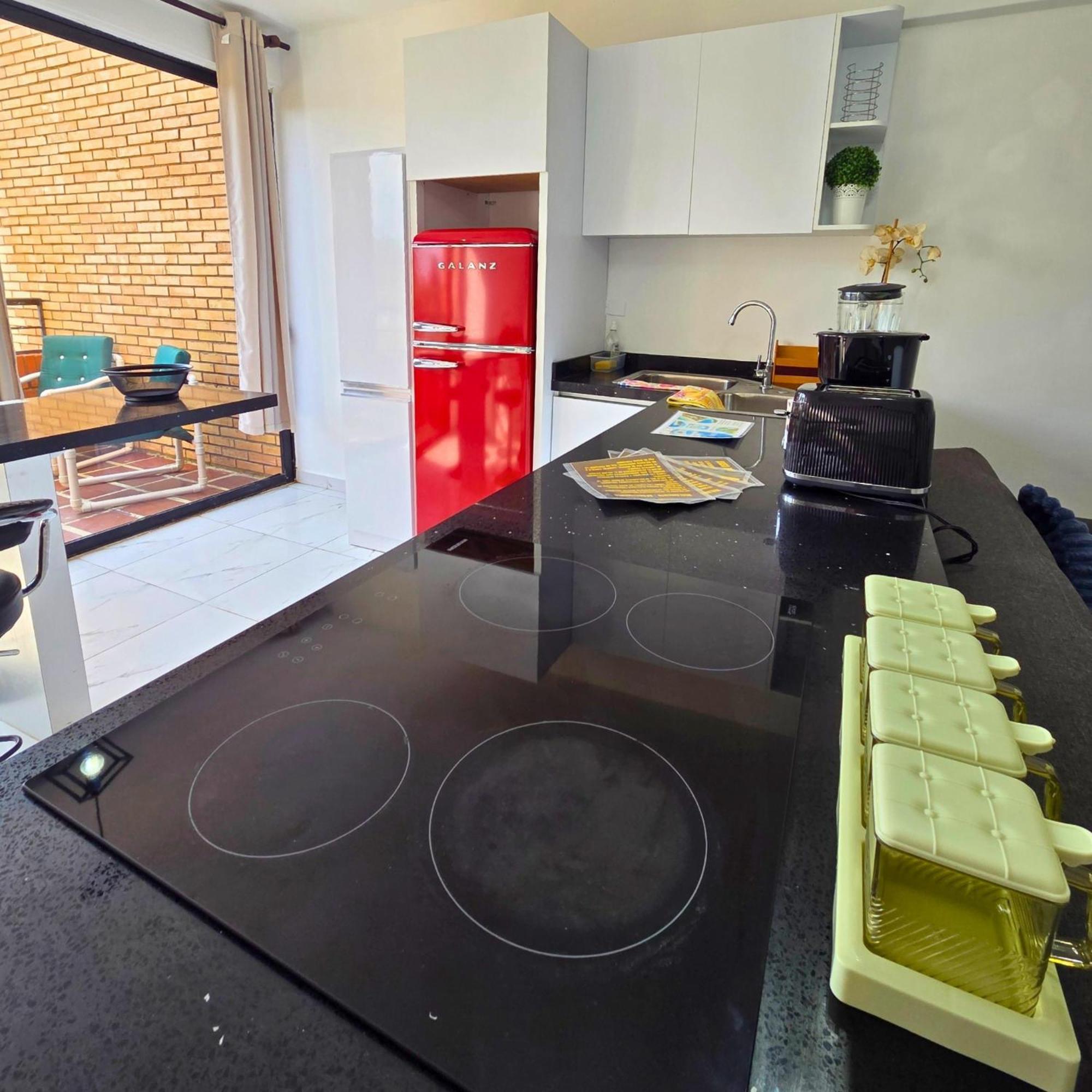 Tucacas, Frente Al Mar, Balcon, Piscina Y Playa Privada Apartment ภายนอก รูปภาพ