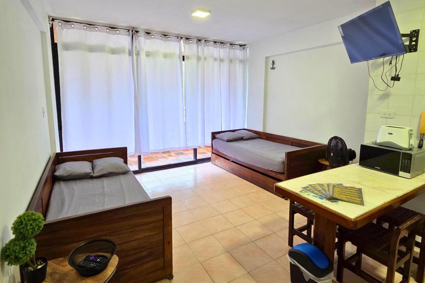 Tucacas, Frente Al Mar, Balcon, Piscina Y Playa Privada Apartment ภายนอก รูปภาพ