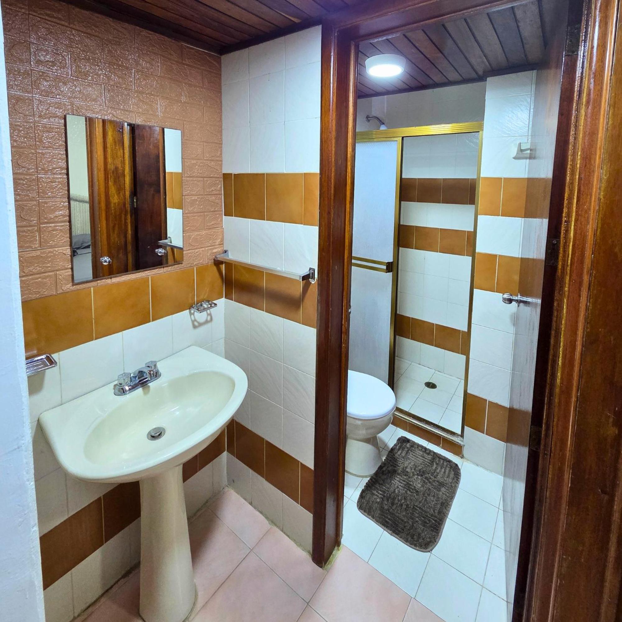Tucacas, Frente Al Mar, Balcon, Piscina Y Playa Privada Apartment ภายนอก รูปภาพ