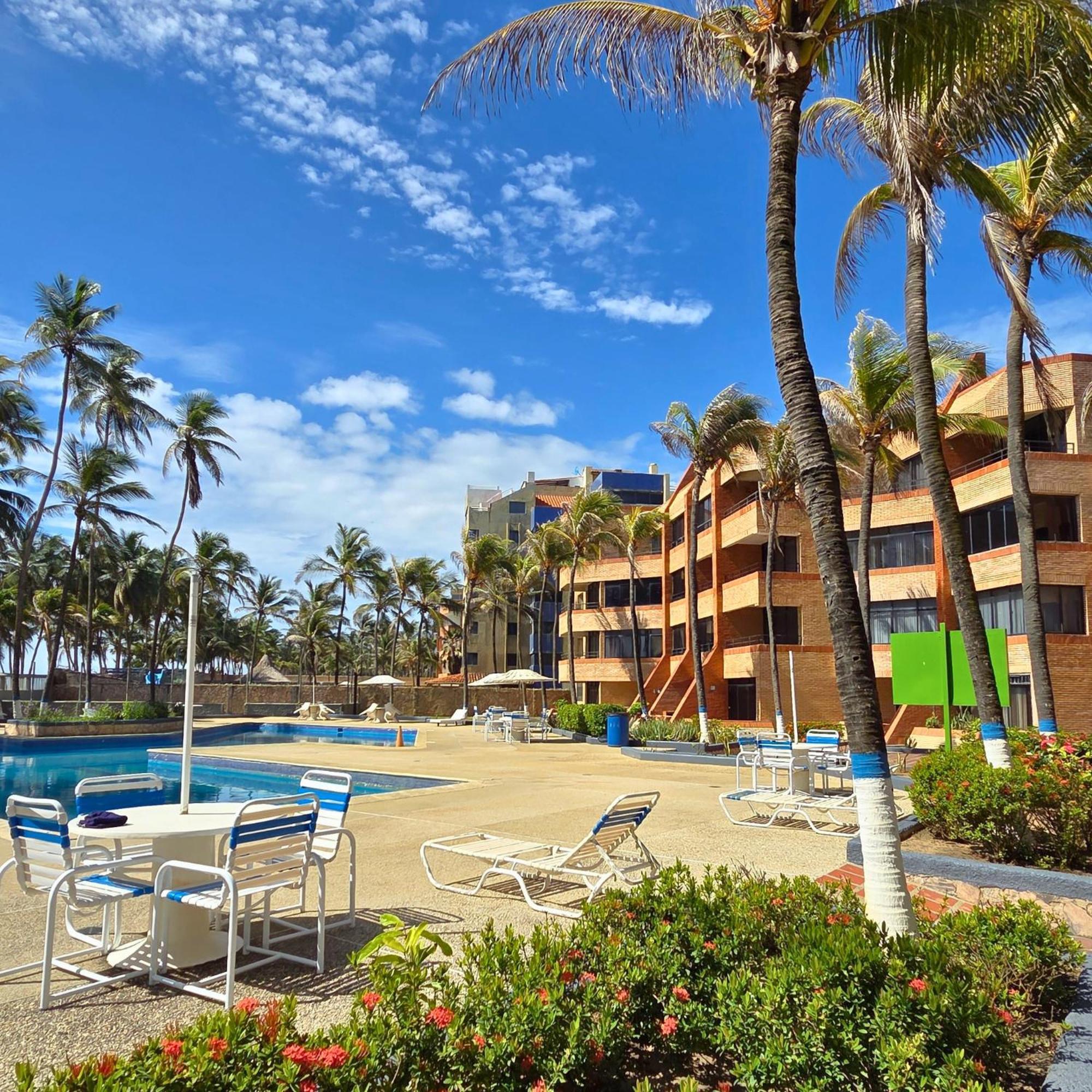 Tucacas, Frente Al Mar, Balcon, Piscina Y Playa Privada Apartment ภายนอก รูปภาพ